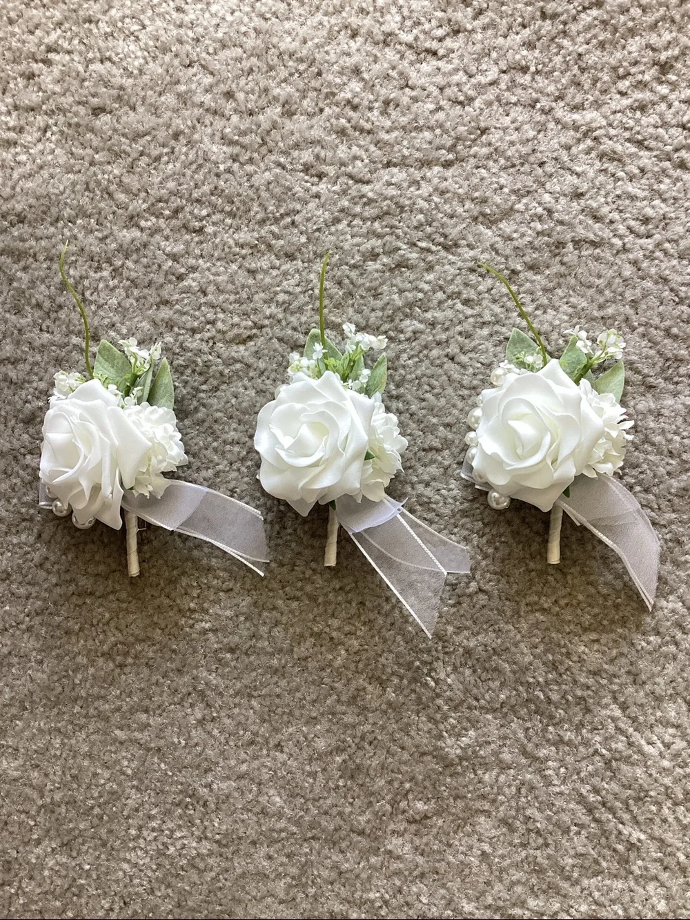 Elegant White Rose woman’s Corsages - set of 3